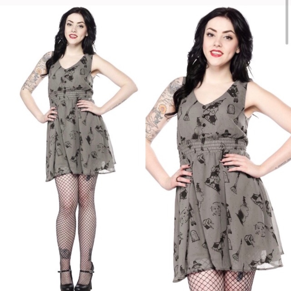 Sourpuss Pilgrim Salem Dress Sz Medium